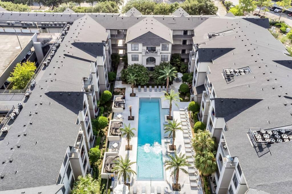 Ferienwohnung Chic Retreat-Walk To Nrg-Pool Houston Exterior foto